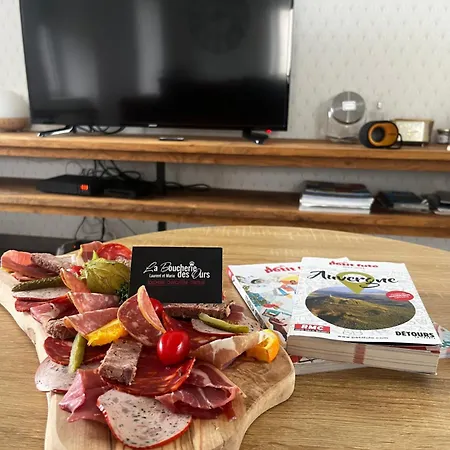 A L'ancienne Ecole Saint-Ours (Puy-de-Dome)