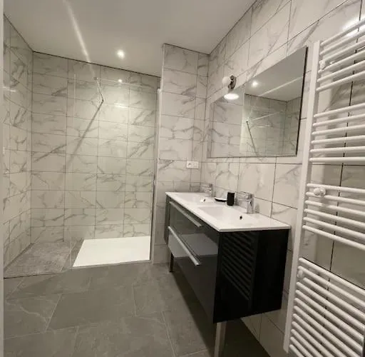 A L'ancienne Ecole Apartment