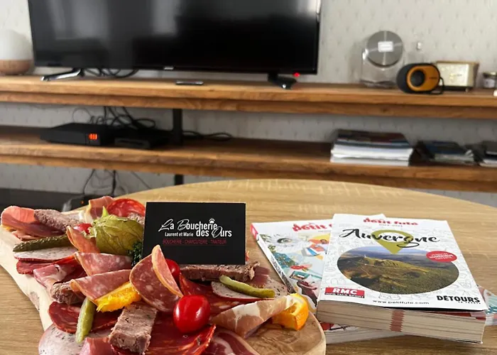 A L'ancienne Ecole Saint-Ours (Puy-de-Dome)